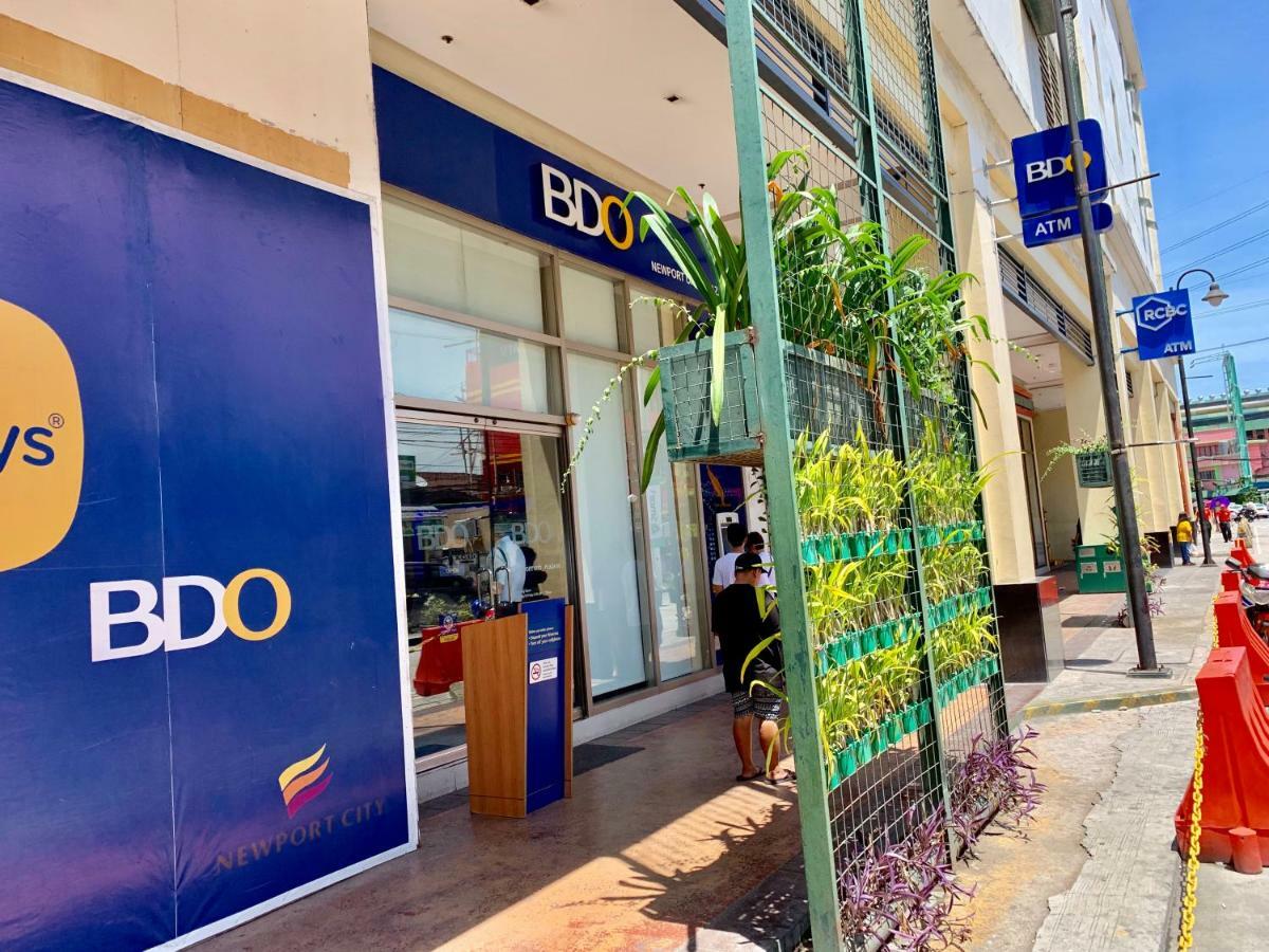 Chillax Studio 101 Newport Boulevard Manila Exterior foto